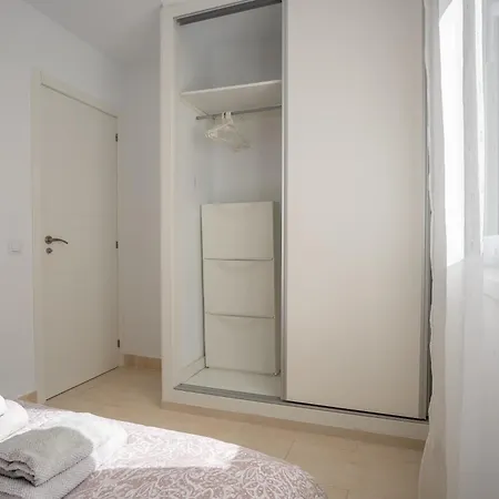 Vistas Al Mar En Parkig Gratuito Apartment *